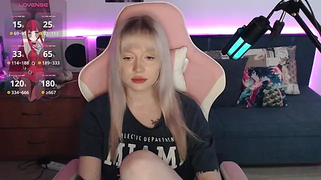 Snapshot of fantasy_lisaa chatting on 04.11.26 fantasy lisaa online show from 04.11.26