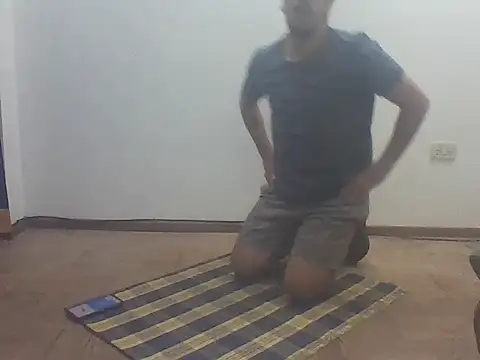 Snapshot of LeCorbu10 chatting on 04.10.26 LeCorbu10 online show from 04.10.26