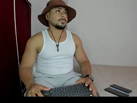 Snapshot of Cronos_Shong chatting on 07.08.26 Cronos Shong online show from 07.08.26
