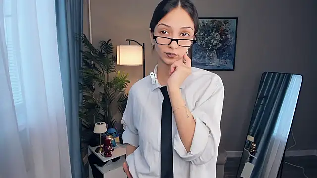 littleevilon online show from 02.28.26