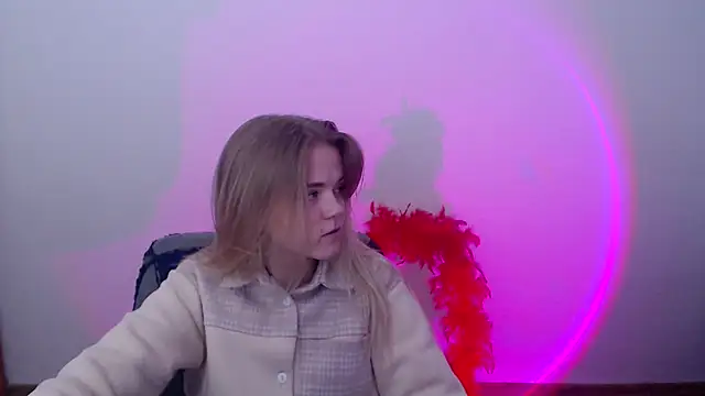 Snapshot of FoxiLana chatting on 03.02.26 FoxiLana online show from 03.02.26