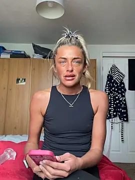 ScarlettGold  online show from 04.07.26