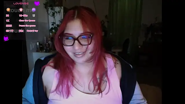 Snapshot of MagicCurves chatting on 05.24.26 MagicCurves online show from 05.24.26