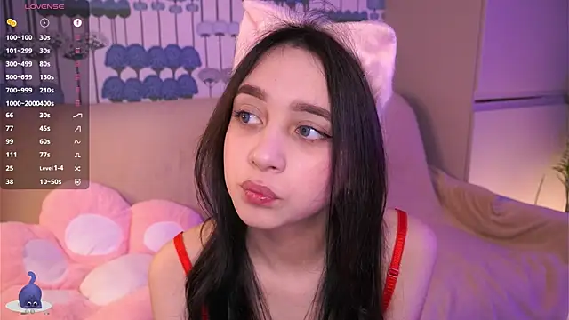 Snapshot of ThiCostin chatting on 04.05.26 ThiCostin online show from 04.05.26