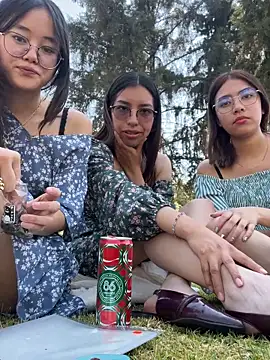 Snapshot of mila699_ chatting on 02.19.26 mila699 online show from 02.19.26