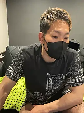 Snapshot of ryuaaaaa chatting on 03.25.26 ryuaaaaa online show from 03.25.26