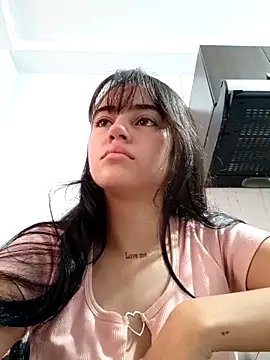 Snapshot of sara_cute_so chatting on 04.29.26 sara cute so online show from 04.29.26