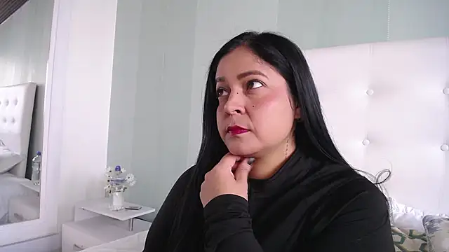 Snapshot of Jessicabloom chatting on 03.03.26 Jessicabloom online show from 03.03.26