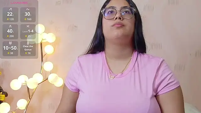 curvybuffgirllll online show from 07.24.26