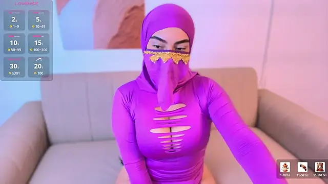 Snapshot of Malika_Noor chatting on 02.24.26 Malika Noor online show from 02.24.26