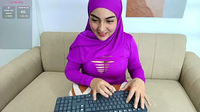 Snapshot of Malika_Noor chatting on 02.28.26 Malika Noor online show from 02.28.26