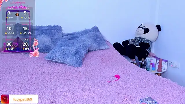 lucy blush online show from 03.26.26