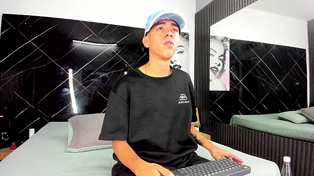 Mick-lollipop online show from 07.27.26