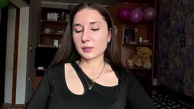 Snapshot of poly_princess chatting on 03.03.26 poly princess online show from 03.03.26