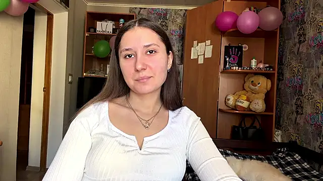 Snapshot of poly_princess chatting on 03.16.26 poly princess online show from 03.16.26