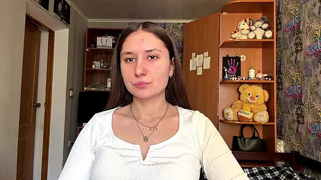 Snapshot of poly_princess chatting on 03.24.26 poly princess online show from 03.24.26