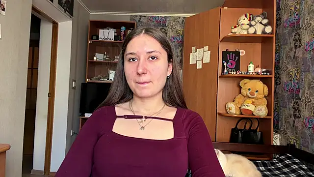 Snapshot of poly_princess chatting on 04.02.26 poly princess online show from 04.02.26