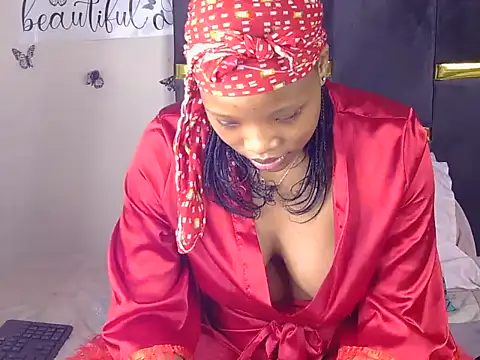 Snapshot of Divine_Beautyxx chatting on 05.25.26 Divine Beautyxx online show from 05.25.26