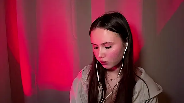 MarylynnSimens online show from 02.25.26