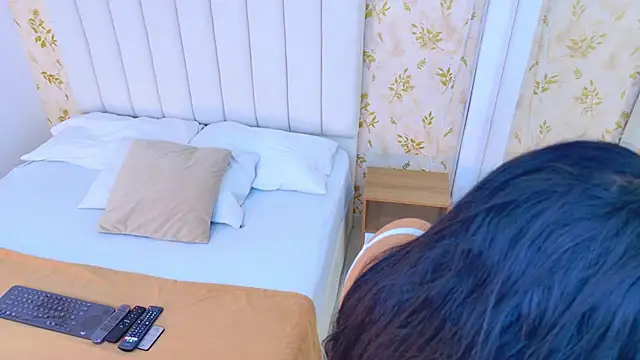 Snapshot of Scarleett_Fire chatting on 02.26.26 Scarleett Fire online show from 02.26.26