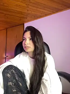 Mady Pink online show from 04.10.26