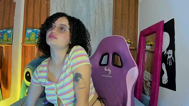 Snapshot of anita_west chatting on 02.26.26 anita west online show from 02.26.26