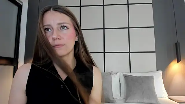 elaia bridge online show from 04.09.26