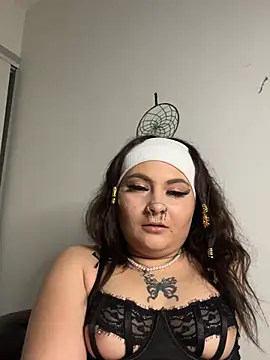 Snapshot of chanelle_dioor chatting on 02.24.26 chanelle dioor online show from 02.24.26