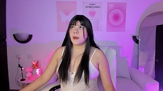 Emiii cute online show from 04.25.26