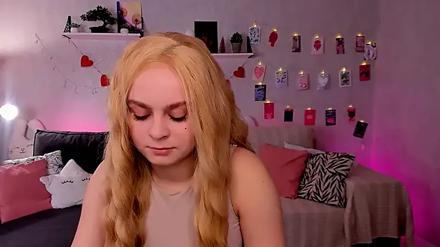 VivienAllen online show from 02.21.26