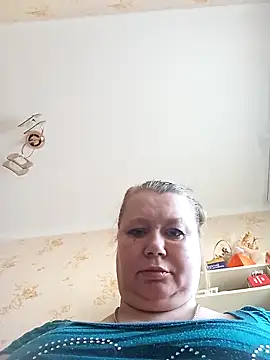 KiraStanton online show from 04.14.26