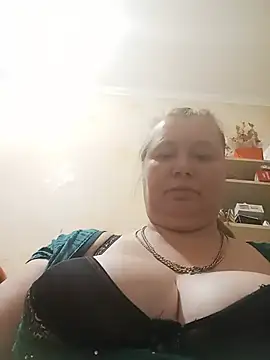 KiraStanton online show from 06.17.26