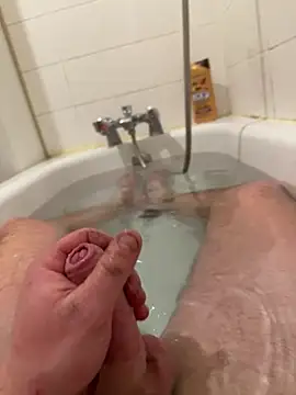 Snapshot of foudesexe23 chatting on 02.23.26 foudesexe23 online show from 02.23.26