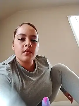 Snapshot of sweetandspicyyy chatting on 02.20.26 sweetandspicyyy online show from 02.20.26