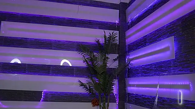 ItsIvyLicious  online show from 02.21.26