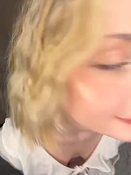 Snapshot of MaryFlare chatting on 03.14.26 MaryFlare online show from 03.14.26