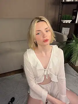 Snapshot of MaryFlare chatting on 03.15.26 MaryFlare online show from 03.15.26