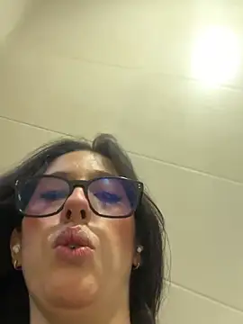 Snapshot of susi_chimm chatting on 05.04.26 susi chimm online show from 05.04.26