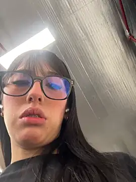 Snapshot of susi_chimm chatting on 05.19.26 susi chimm online show from 05.19.26