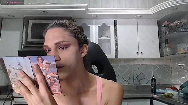 CrisOzzz online show from 05.08.26