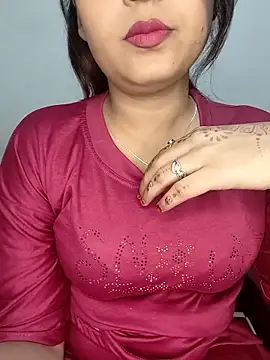 Shanaya-Hotty online show from 04.18.26