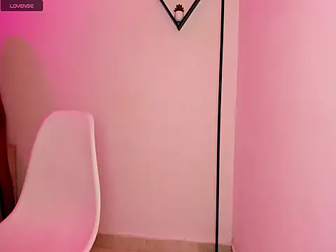 Snapshot of baby_celeste chatting on 04.08.26 baby celeste online show from 04.08.26