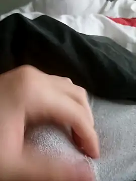 Snapshot of machine2880 chatting on 03.30.26 machine2880 online show from 03.30.26