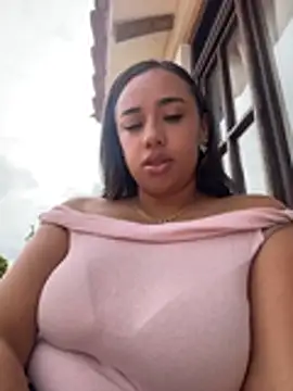 Snapshot of Eyssha chatting on 03.30.26 Eyssha online show from 03.30.26