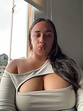 Snapshot of Eyssha chatting on 04.10.26 Eyssha online show from 04.10.26