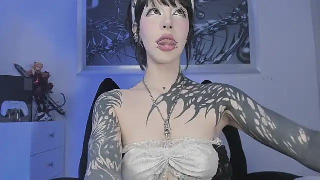 elledanielle online show from 05.15.26