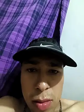 Snapshot of Rojasyer chatting on 02.21.26 Rojasyer online show from 02.21.26