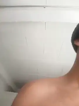 Snapshot of crisstars chatting on 02.21.26 crisstars online show from 02.21.26