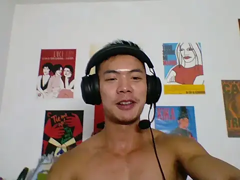 Snapshot of AdamHarper112 chatting on 07.28.26 AdamHarper112 online show from 07.28.26