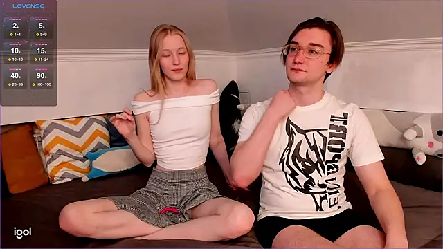 Snapshot of EliteEross chatting on 02.21.26 EliteEross online show from 02.21.26